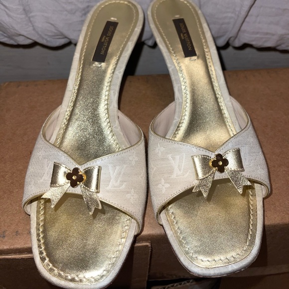 Louis Vuitton Heels - Picture 2 of 6